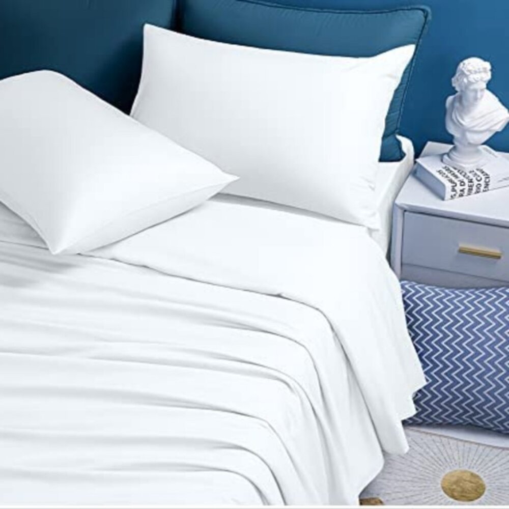 1800 Thread Count Queen Bed Sheet Set | 6-Piece | Ultra Soft Microfiber | White